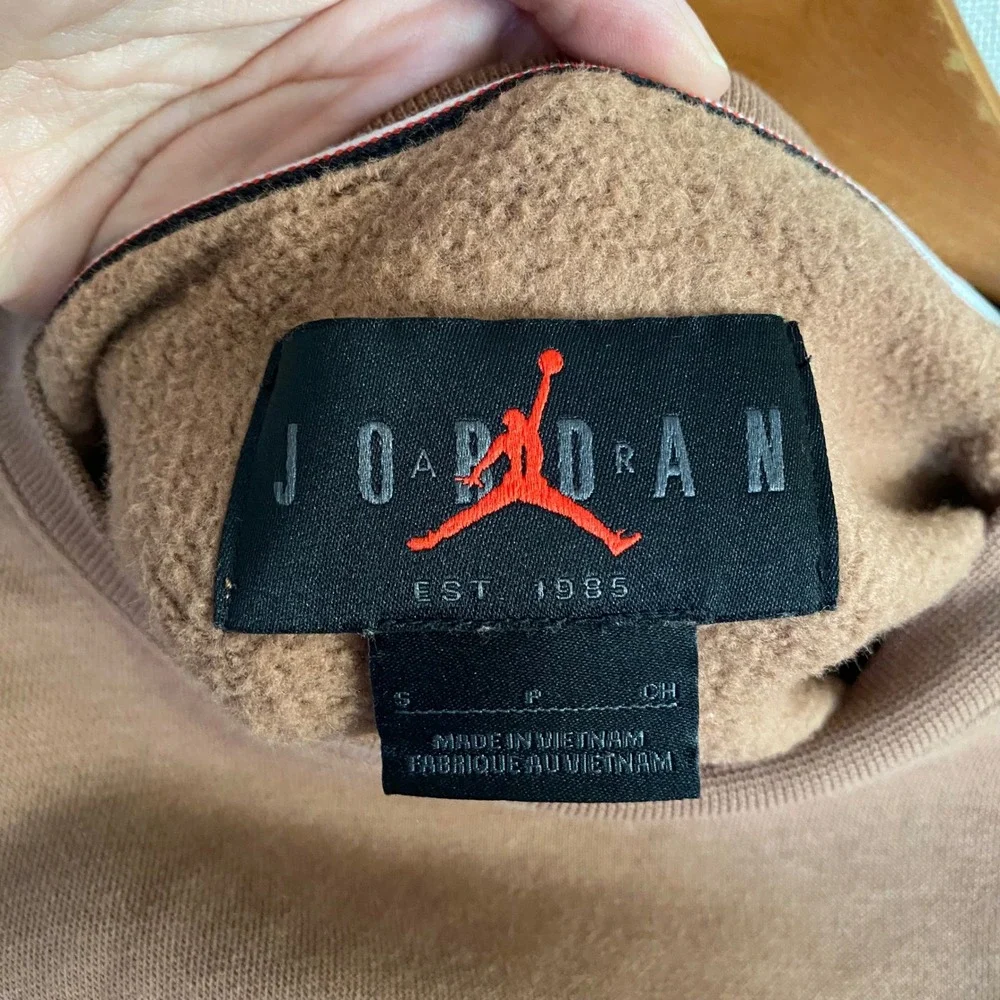 Jordan Mens Plaid Graphic Crewneck Sweatshirt Brown FV7460-223 Small